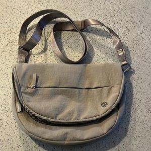 Lululemon All night festival bag 5L